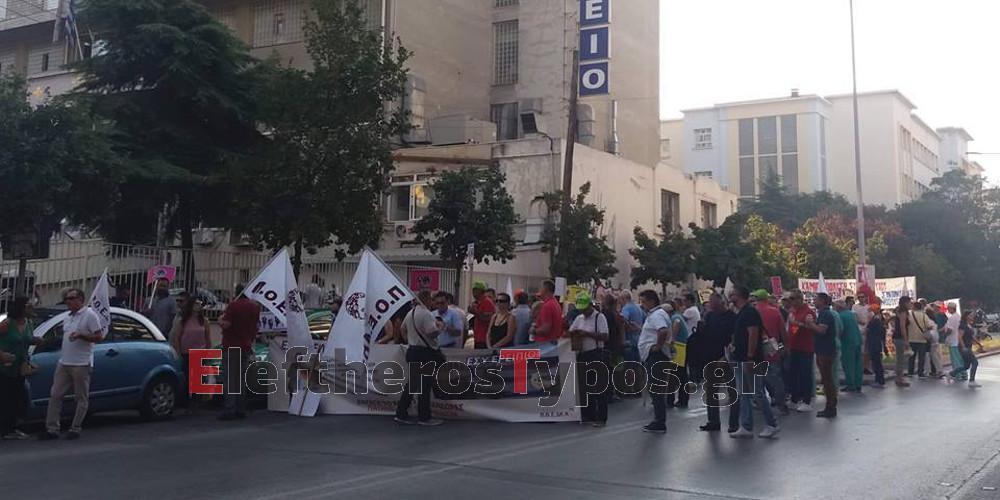 Σε εξέλιξη πορεία εργαζομένων στα νοσοκομεία στην Θεσσαλονίκη