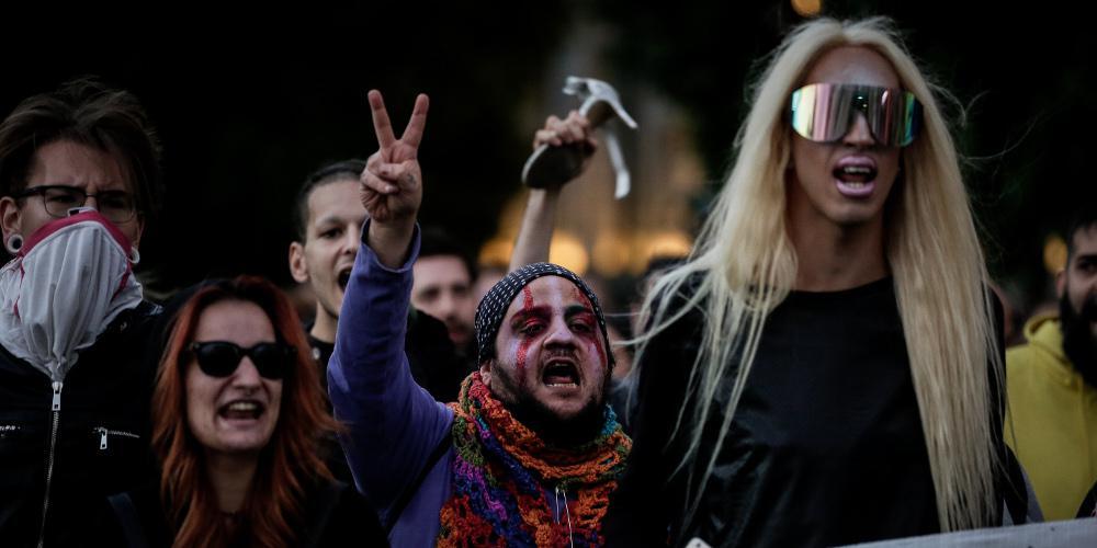 Πορεία στο κέντρο της Αθήνας για τον θάνατο του Ζακ Κωστόπουλου