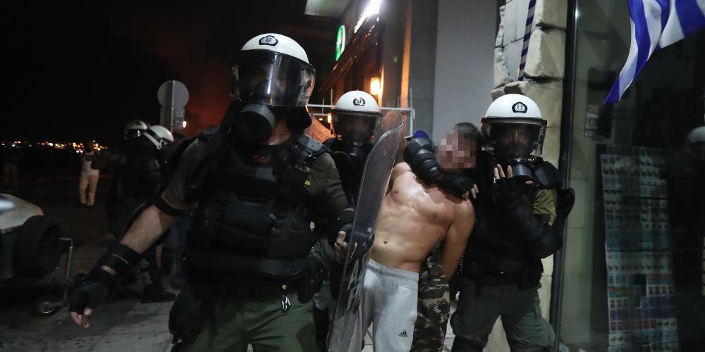 Οχτώ συλλήψεις για τα επεισόδια στη Θεσσαλονίκη - Ανάμεσα τους μία ανήλικη [βίντεο]