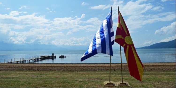 Η Αθήνα παρακολουθεί τα Σκόπια με το μυαλό στη συμφωνία των Πρεσπών