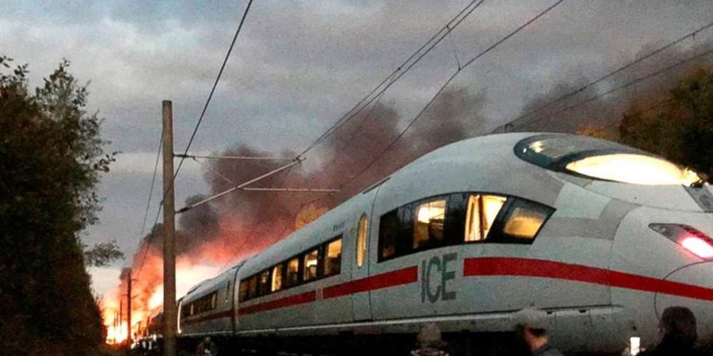 Πυρκαγιά σε τρένο με 510 επιβάτες στη Γερμανία [βίντεο]