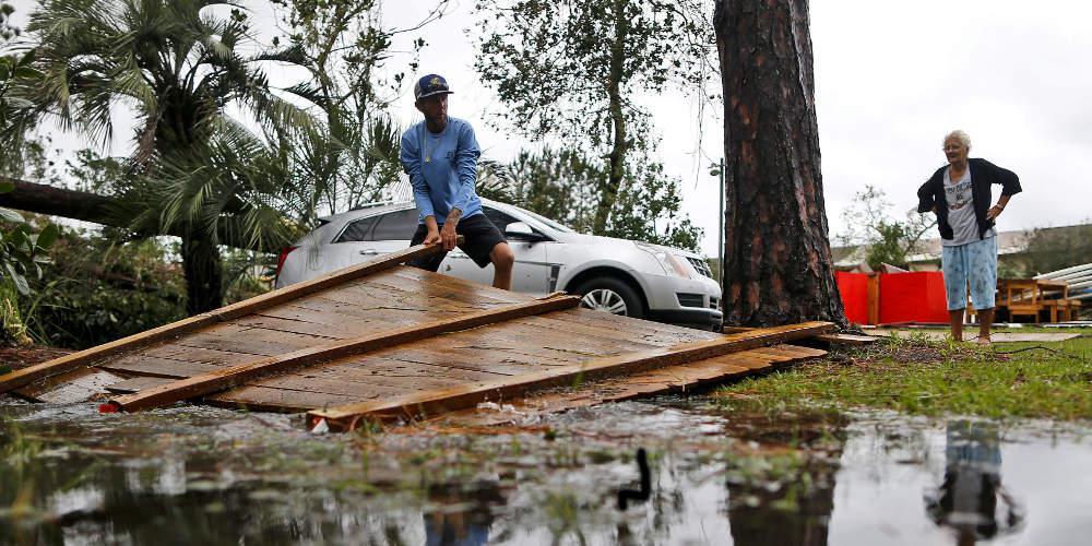 Ο κυκλώνας Μάικλ απειλεί τώρα Βόρεια Καρολίνα και Βιρτζίνια στις ΗΠΑ