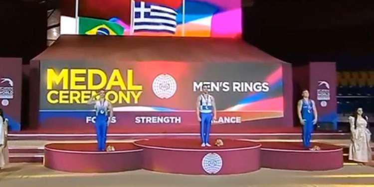 Γιατί ο Βραζιλιάνος αθλητής χαιρέτισε στρατιωτικά τον ελληνικό Εθνικό Ύμνο στην απονομή του Πετρούνια [βίντεο]