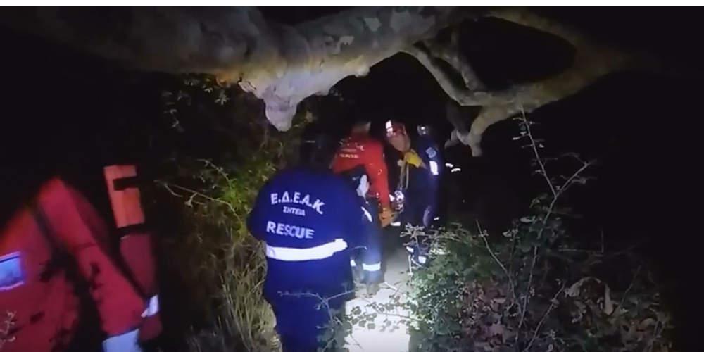Συγκλονιστική επιχείρηση διάσωσης πεζοπόρου στο φαράγγι του Ρίχτη στην Κρήτη [βίντεο]