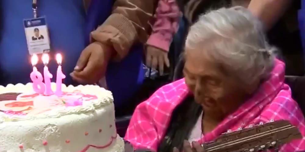 Η γηραιότερη γυναίκα του κόσμου έκλεισε τα 118(!) και το γιόρτασε [βίντεο]