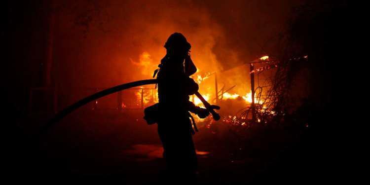 Συναγερμός στην Καλιφόρνια για νέες μεγάλες πυρκαγιές – Προληπτικές εκκενώσεις
