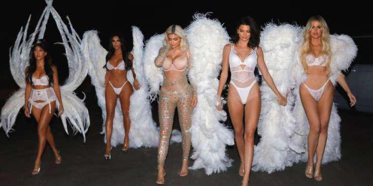 Οι αδερφές Καρντάσιαν έγιναν Άγγελοι της Victoria's Secret [εικόνες]