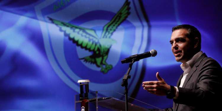Προεκλογικό δώρο Τσίπρα 820 εκατ. ευρώ στους ενστόλους - Αύριο στη Βουλή η επιστροφή αναδρομικών