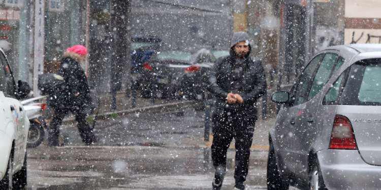 Πρόγνωση καιρού: Χιονίζει τώρα στην Αττική - Χιόνια στο κέντρο της Αθήνας θ φέρει ο «Τηλέμαχος»