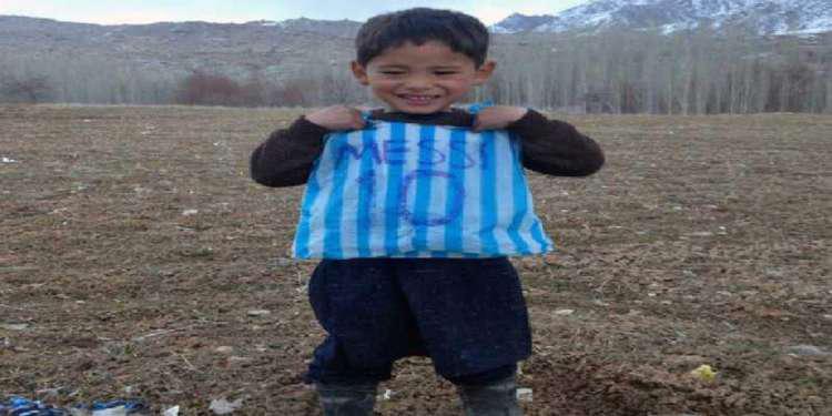Συγκλονίζει ο μικρός Αφγανός «Μέσι»: φοβάμαι για τη ζωή μου [εικόνες & βίντεο]
