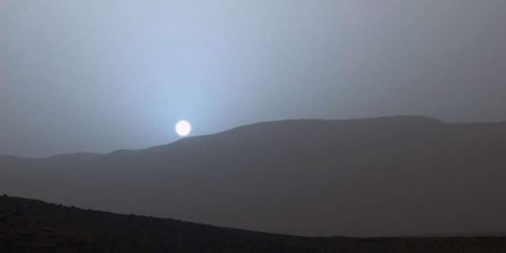 Ασύλληπτο θέαμα: Το μπλε ηλιοβασίλεμα από τον Άρη από το βίντεο της NASA