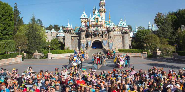 Η Disneyland στο Παρίσι αναβάλλει την επαναλειτουργία της λόγω της πανδημίας