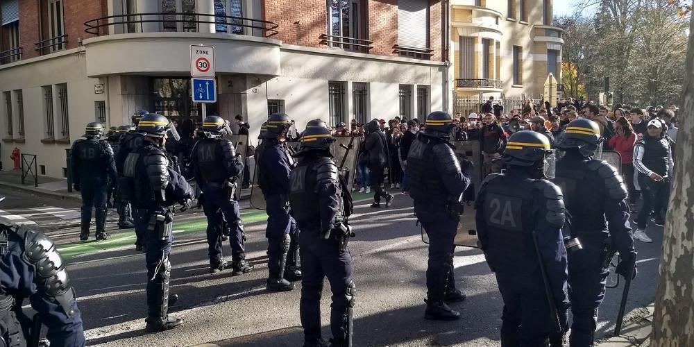 Νέες συλλήψεις μαθητών μετά από επεισόδια σε διαδήλωση στη Λιόν