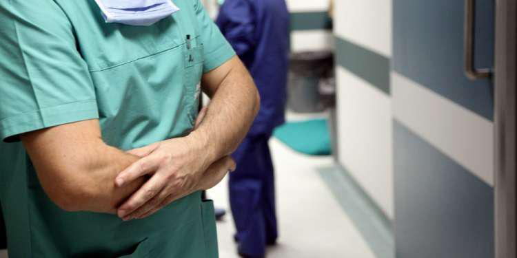 Απογευματινά χειρουργεία: Στη δικαιοσύνη οι νοσοκομειακοί γιατροί- Ζητούν ακύρωση της απόφασης