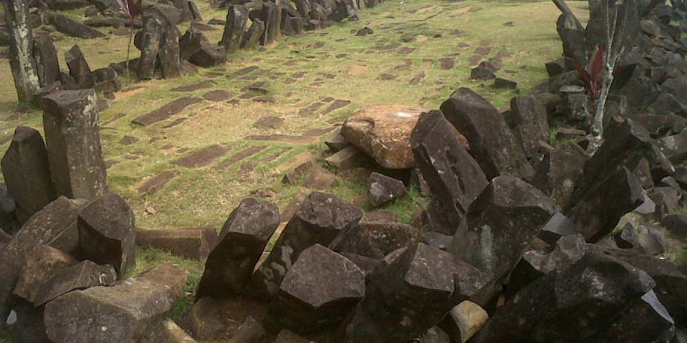 Θαμμένη στην Ινδονησία τεράστια μεγαλιθική «πυραμίδα» 10.000 ετών [εικόνες]