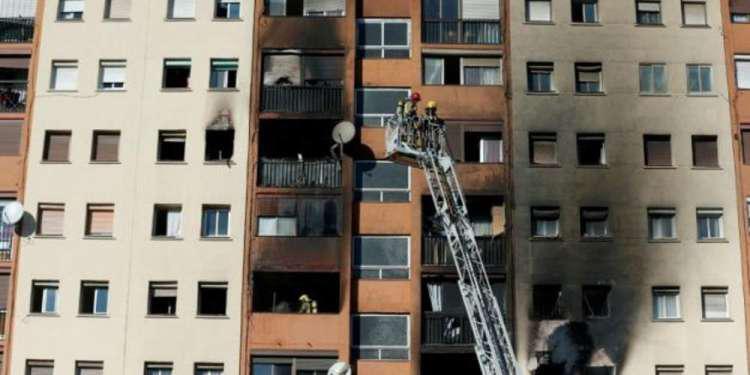Τραγωδία: Τρεις νεκροί από πυρκαγιά σε πολυκατοικία στην Ισπανία