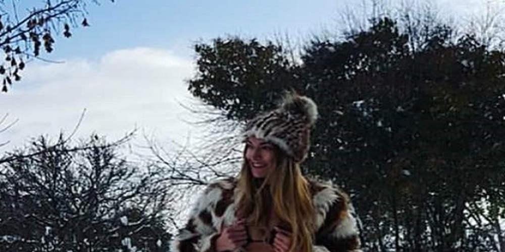 Ποιο κρύο; Κοζανίτισσα μιμείται την Κένταλ Τζένερ ποζάροντας με μαγιό στο χιόνι [εικόνα]