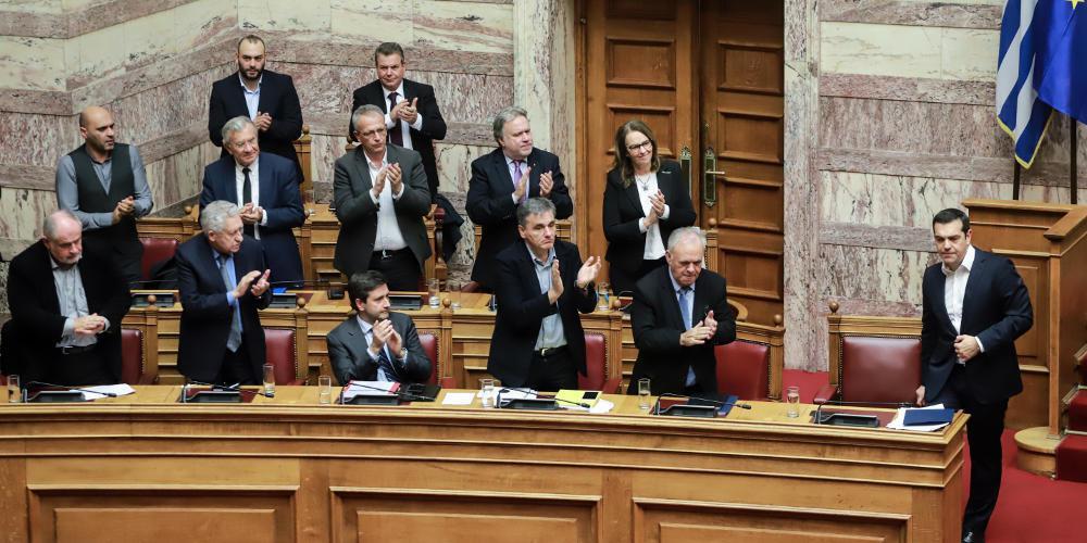 Ψήφος εμπιστοσύνης: Πήρε 151 ο Τσίπρας – Αυτοί είναι οι βουλευτές που τον «έσωσαν»