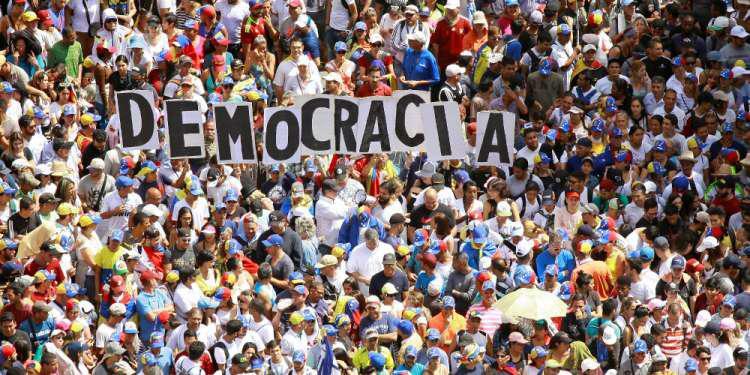 Ο επικεφαλής του Πενταγώνου ματαίωσε την περιοδεία του στην Ευρώπη λόγω Βενεζουέλας