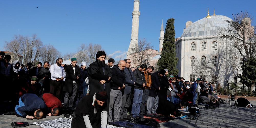 Απίστευτη πρόκληση των Τούρκων: «Κάντε τζαμί την Αγιά Σοφιά» [βίντεο]