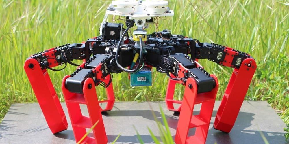 Αυτό είναι το πρώτο ρομπότ που κινείται χωρίς GPS, αλλά με μια ουράνια πυξίδα [βίντεο]