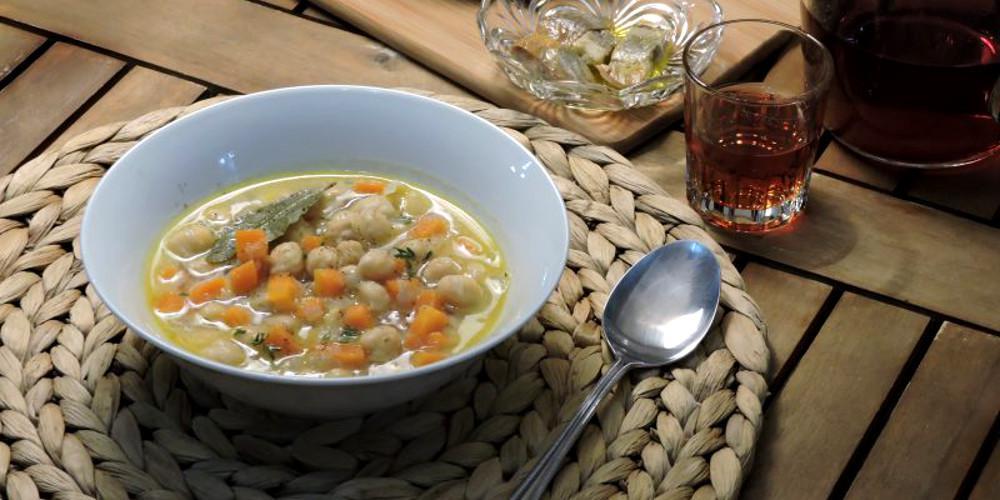 Η συνταγή της ημέρας: Ρεβίθια σούπα από τον Πέτρο Συρίγο