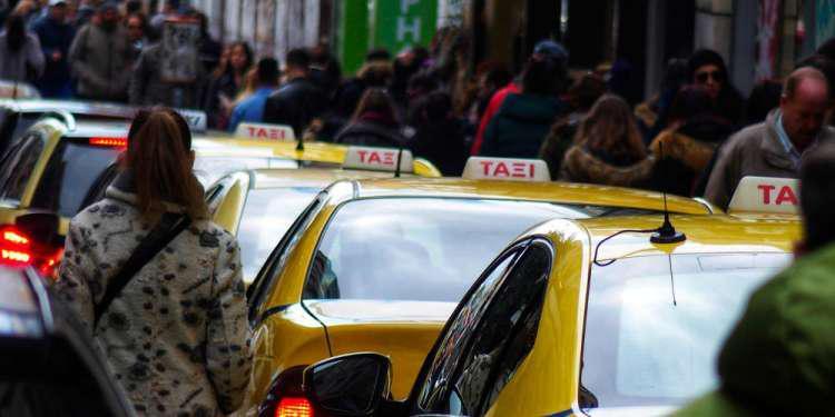 Απεργία 28 Φεβρουαρίου: Πώς θα κινηθούν τα MMM και τα ταξί απεργία ταξί Μειωμένα κόμιστρα στα ταξί από αεροδρόμια
