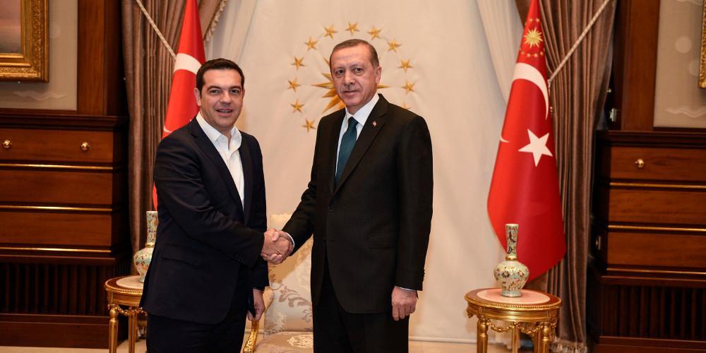 Ο Τσίπρας στην Τουρκία: Οι σχέσεις με τον Ερντογάν, οι προκλήσεις και το... μικρό καλάθι