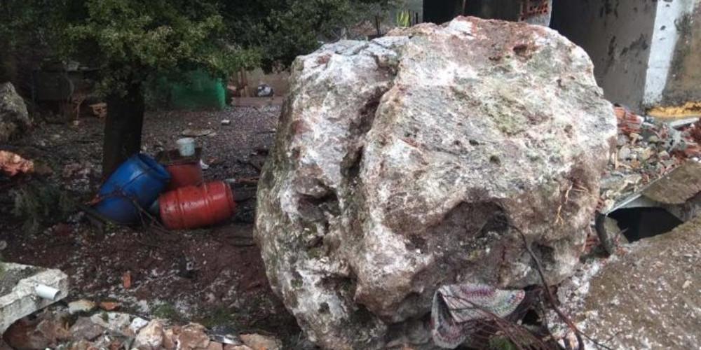 Τρόμος στα Χανιά: Βράχος 25 τόνων έπεσε πάνω σε σπίτι - Από θαύμα σώθηκε η κάτοικος
