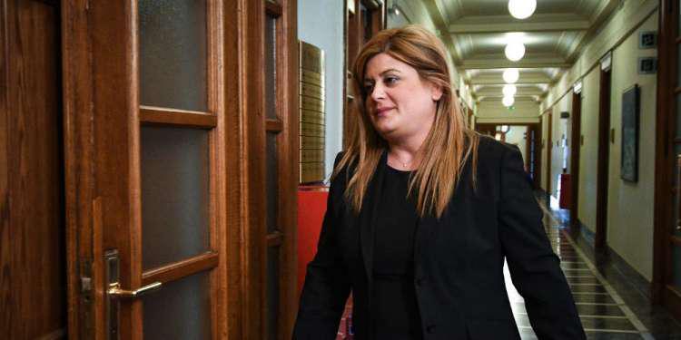 Αποκάλυψη «Ε.Τ.»: Η υφυπουργός Μακεδονίας-Θράκης μοιράζει πάνω από 570.000 ευρώ σε προεκλογικές επιχορηγήσεις