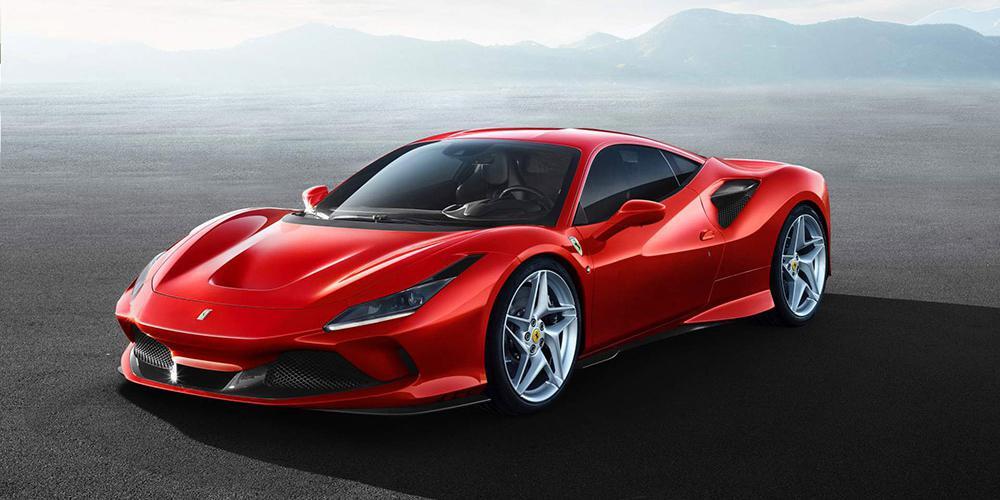 Η Ferrari F8 Tributo διασχίζει βουνά και «οργώνει» την πίστα σε νέο βίντεο