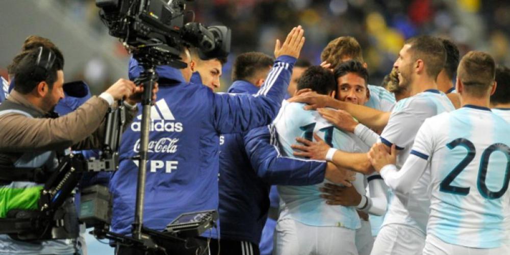 Κέρδισε χωρίς Μέσι, αλλά προβλημάτισε η Αργεντινή [βίντεο]