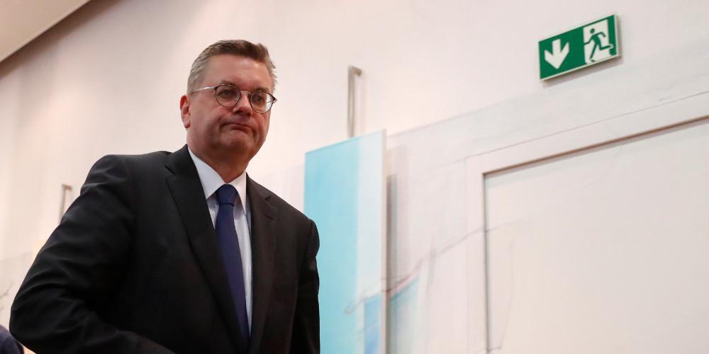 Παραιτήθηκε ο πρόεδρος της Γερμανικής ομοσπονδίας λόγω «δώρων» σύμφωνα με το Spiegel