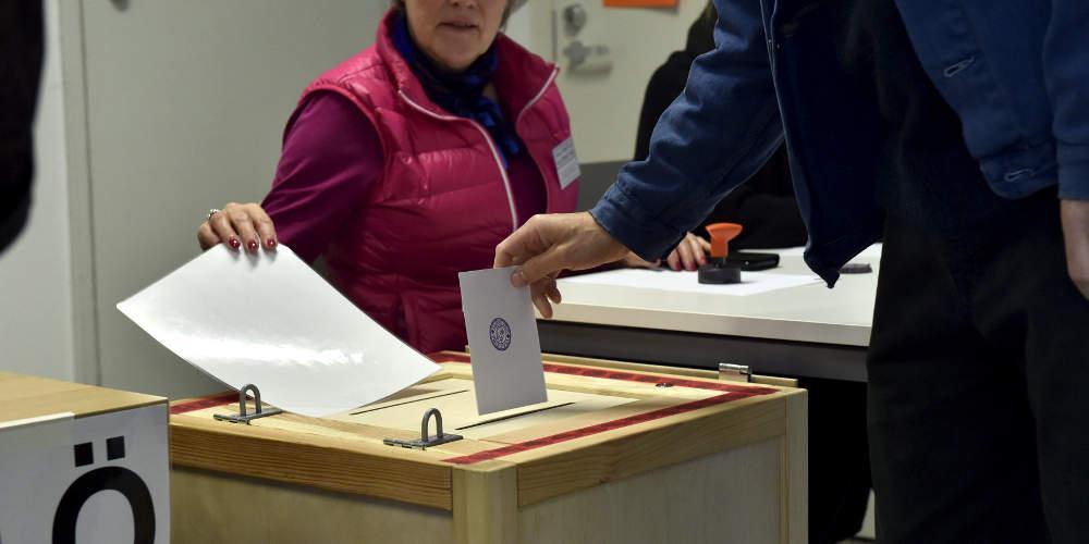 Εκλογές στη Φινλανδία: Προβάδισμα σοσιαλδημοκρατών και άνοδος της ακροδεξιάς σύμφωνα με τις δημοσκοπήσεις