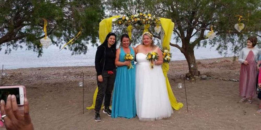 Ένας γάμος με δυο νύφες στην Kρήτη [εικόνες]