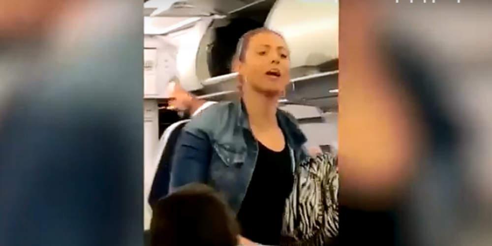 Απίστευτο: Μεθυσμένη επιβάτης έκανε… στριπτίζ μέσα στο αεροπλάνο [βίντεο]