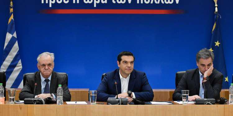 Handelsblatt: Τα προεκλογικά δώρα Τσίπρα φέρνουν κυρώσεις