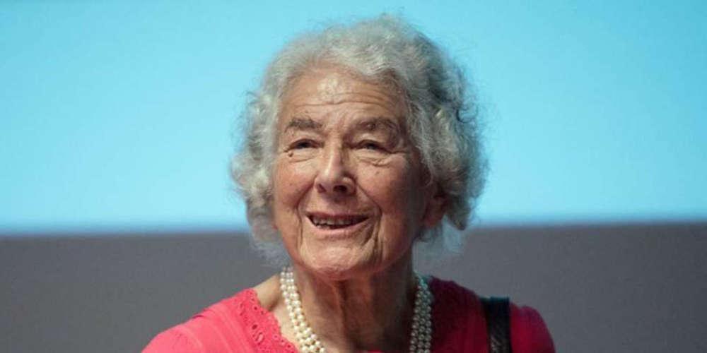 Πέθανε σε ηλικία 95 ετών η Τζούντιθ Κερ - Η συγγραφέας του «Όταν ο Χίτλερ έκλεψε το Ροζ Κουνέλι»