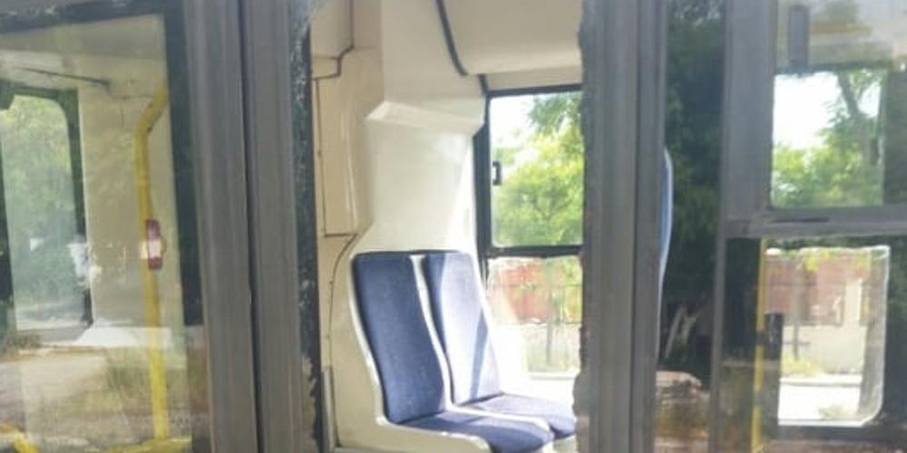 Επιβάτης έσπασε το τζάμι σε λεωφορείο του ΟΑΣΘ! [εικόνα]