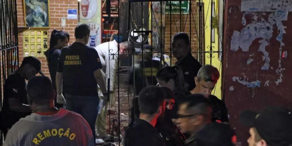 Ένδεκα άνθρωποι σκοτώθηκαν από πυρά μέσα σε μπαρ στην Βραζιλία