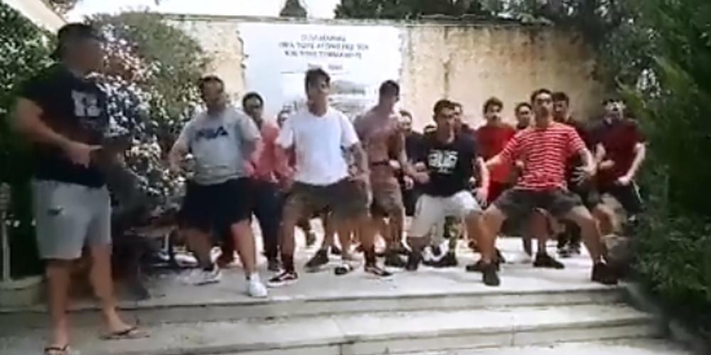Τα εγγόνια των Μαορί που πολέμησαν στη Μάχη της Κρήτης χόρεψαν Χάκα στον Πλατανιά [βίντεο]