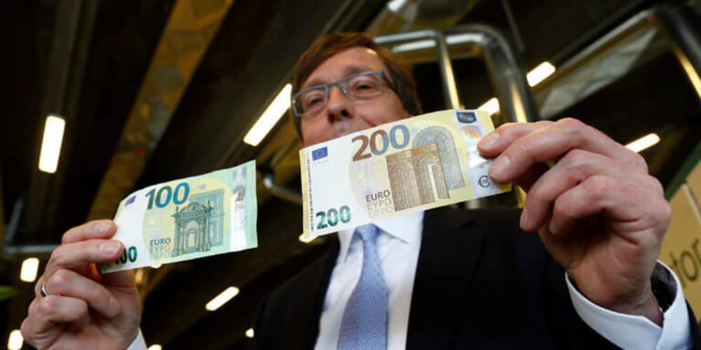 Κυκλοφόρησαν τα νέα χαρτονομίσματα των 100 και 200 ευρών [εικόνες & βίντεο]