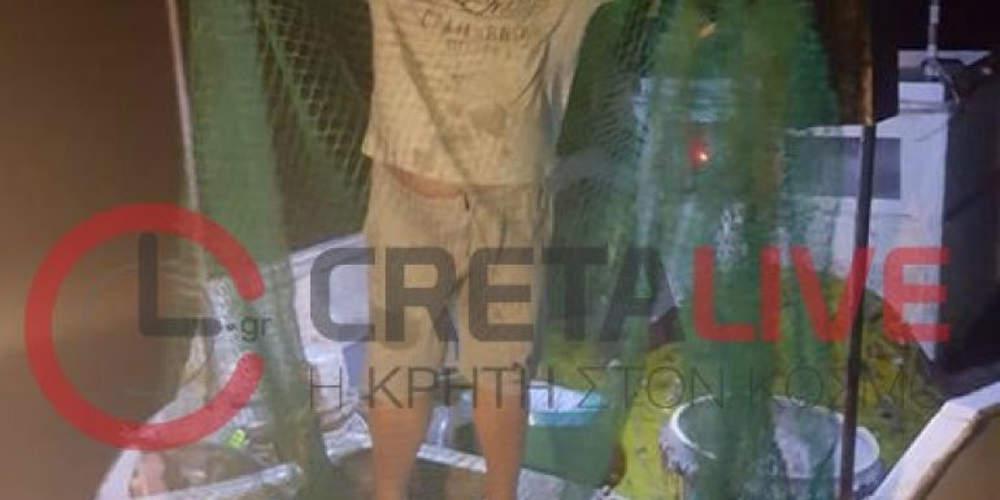 Απίστευτο: Κινδύνευσε ένας ψαράς στην Κρήτη από ένα δίχτυ…ποδοσφαίρου