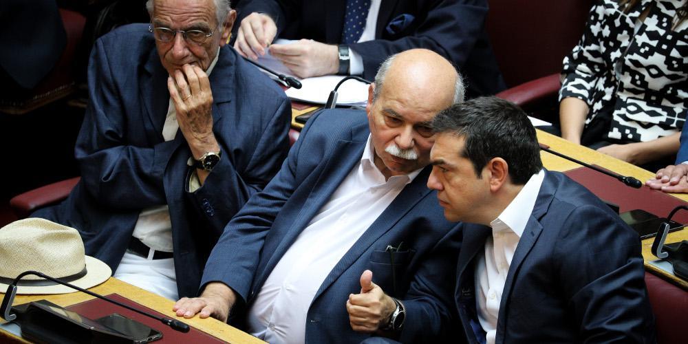Ο ΣΥΡΙΖΑ θυμήθηκε την Αριστερά και κατηγορεί την κυβέρνηση για «δεξιά πολιτική»