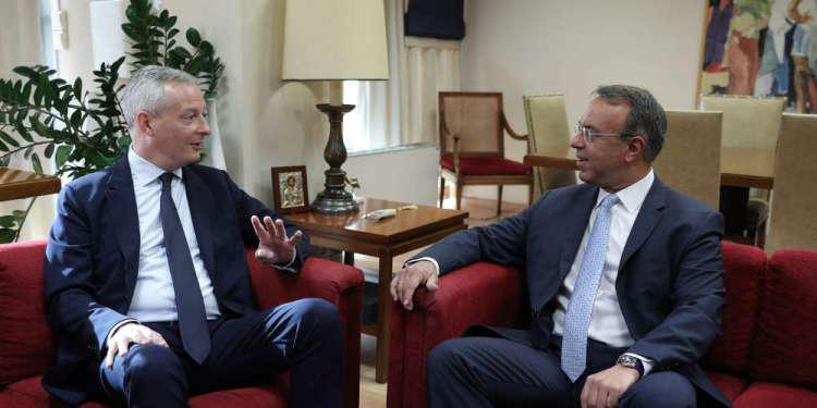 Συνάντηση Σταϊκούρα με τον Γάλλο υπουργό Οικονομικών στην Αθήνα
