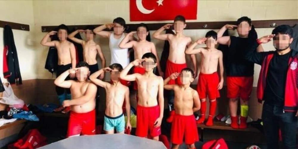 Σοκαριστικό: 10χρονα παιδιά τουρκική καταγωγής στο Βέλγιο χαιρετούν στρατιωτικά