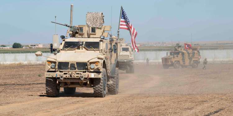 Οι δυνάμεις των ΗΠΑ αποσύρθηκαν από τη μεγαλύτερη βάση τους στη Συρία