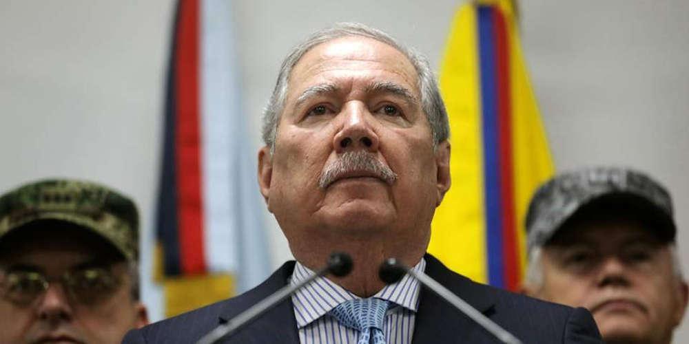 Παραιτήθηκε ο υπ. Άμυνας της Κολομβίας μετά τις αποκαλύψεις για την απόπειρα συγκάλυψης θανάτου οκτώ παιδιών