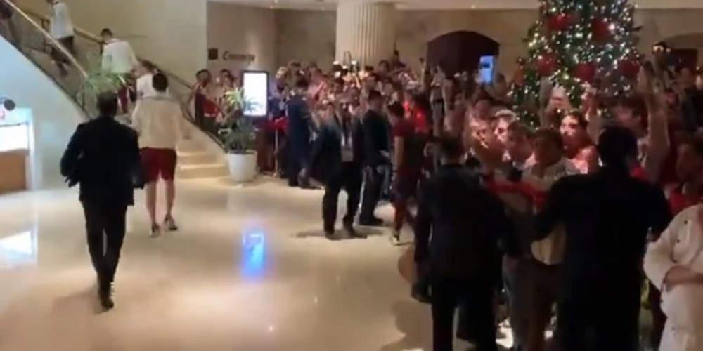 Συγκλονιστικό: Η αποθέωση των παικτών της Ρίβερ στο ξενοδοχείο μετά τον χαμένο τελικό [βίντεο]