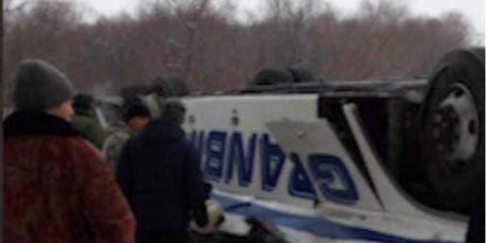 Τουλάχιστον 19 νεκροί στη Ρωσία από πτώση λεωφορείου σε ποταμό